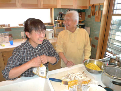 お昼ごはんのしたくでーす